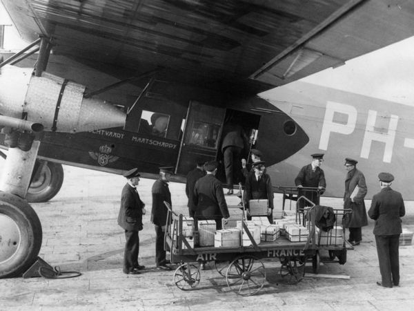 Russia’s $40 Billion Gold Buying Binge Is Slowing Down