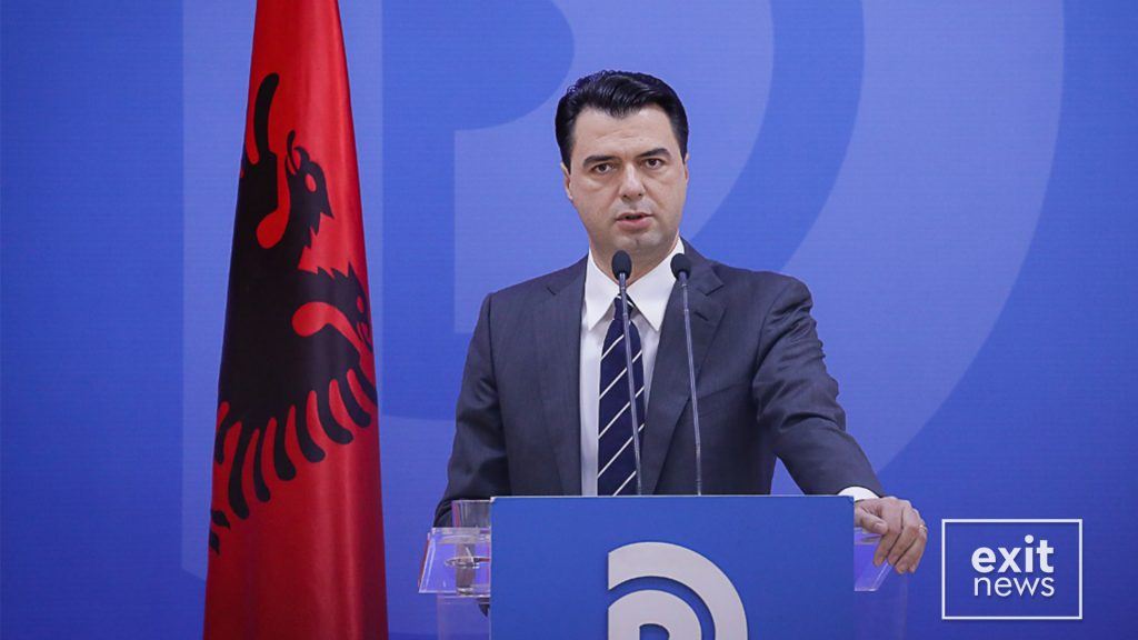 Albanian Opposition Leader Accuses Government of Forcing Albanians to Leave the Country